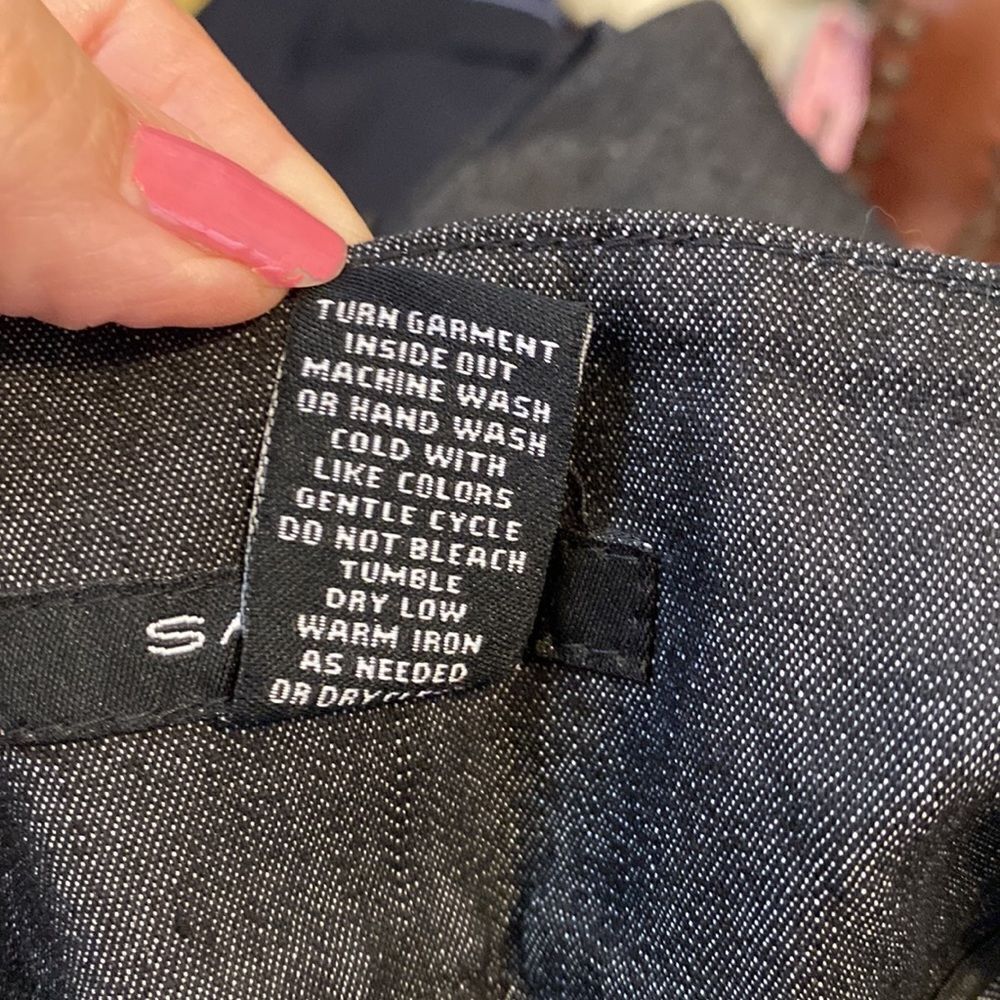 Sandro Black Shorts Cuffed Sailor Pockets        Left side Zipper NWOT Size 6 P - Picture 6 of 6